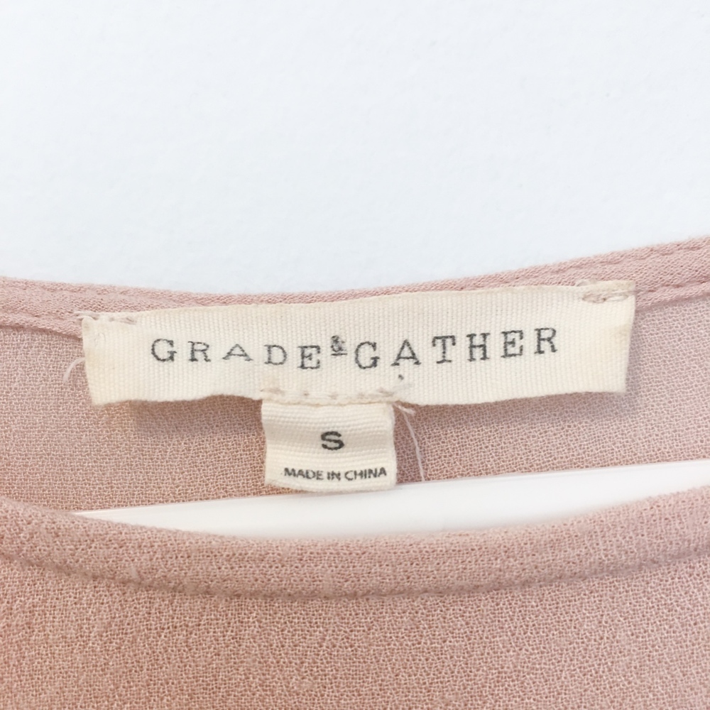 Chrissy Ruffle Top - Picture 5 of 8